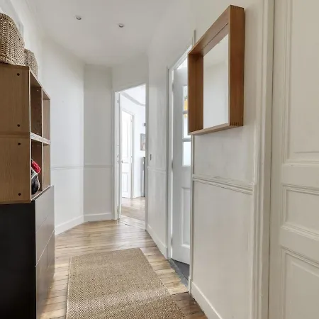Spacious Typical Parisian Flat - Le Marais Παρίσι