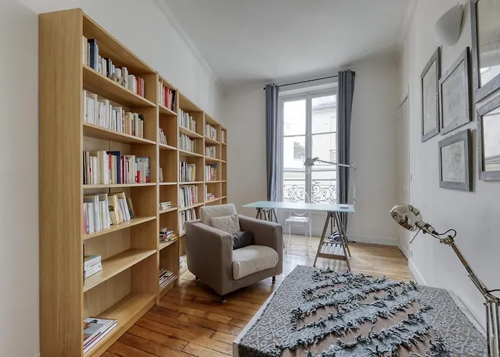 Appartamento Spacious Typical Parisian Flat - Le Marais Parigi