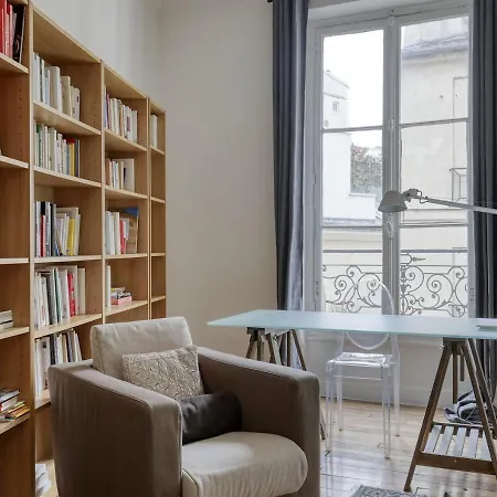 Apartment Spacious Typical Parisian Flat - Le Marais *