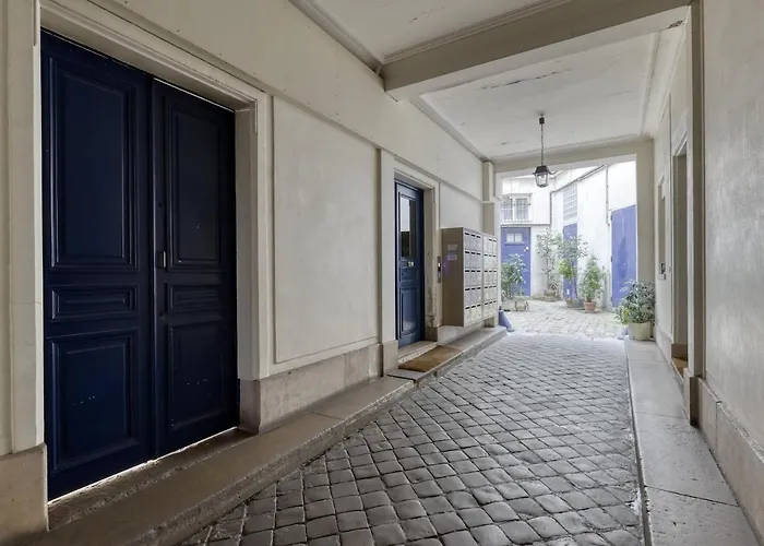Apartment Spacious Typical Parisian Flat - Le Marais