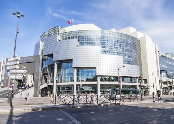 Apartment Spacious Typical Parisian Flat - Le Marais Paris